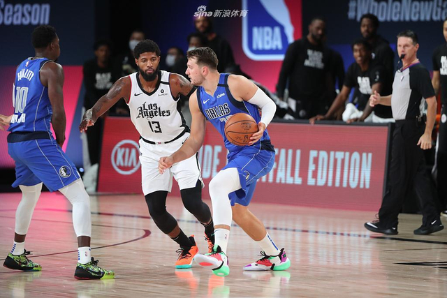 疏于防守时 疏于防守时