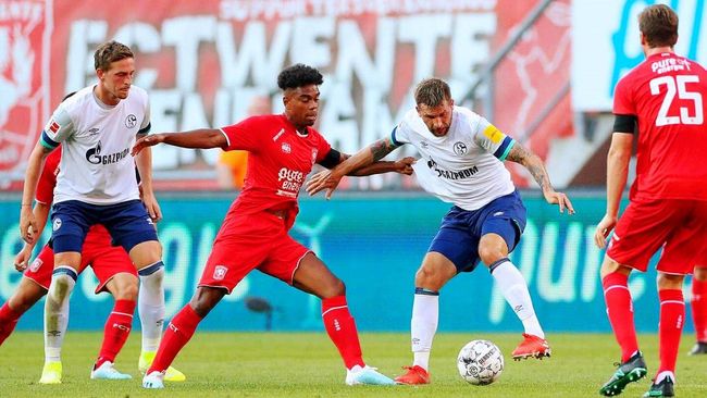 老将与年轻 老将与年轻